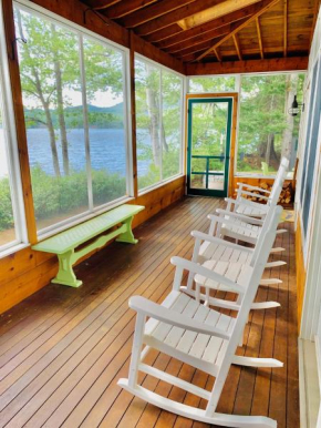 FL Quintessential LAKE HOUSE close to Bretton Woods Santas Village and Forest Lake State Park